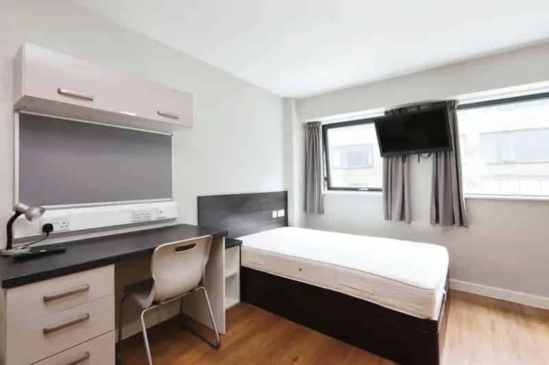 Sheffield City Centre Investment Studio Flat  630 PCM Rental Income
