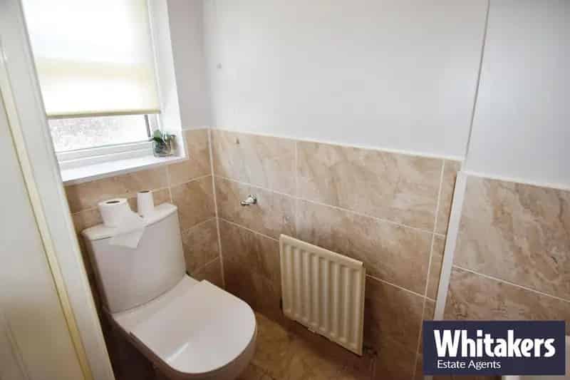 3 Bedroom Semi-Detached House to Rent