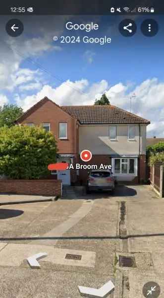 Large 4 Bed Detached House with Double Drive and Enclosed Garden