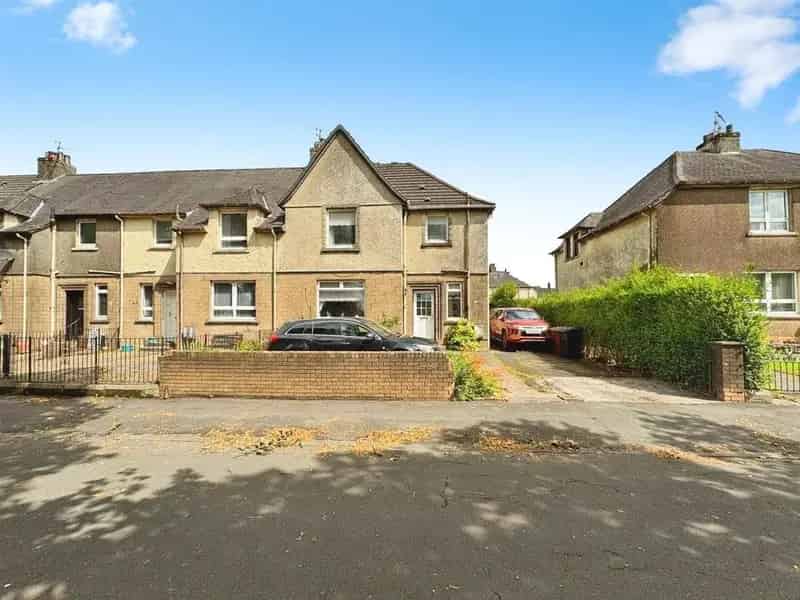4 Bedroom End of Terrace House for Sale