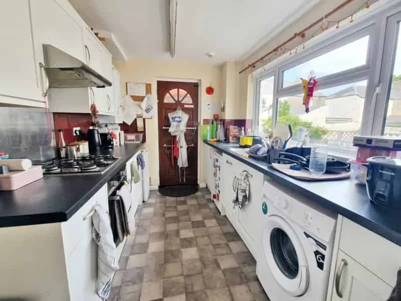 5 Bedroom House Near Falmouth Town Centre