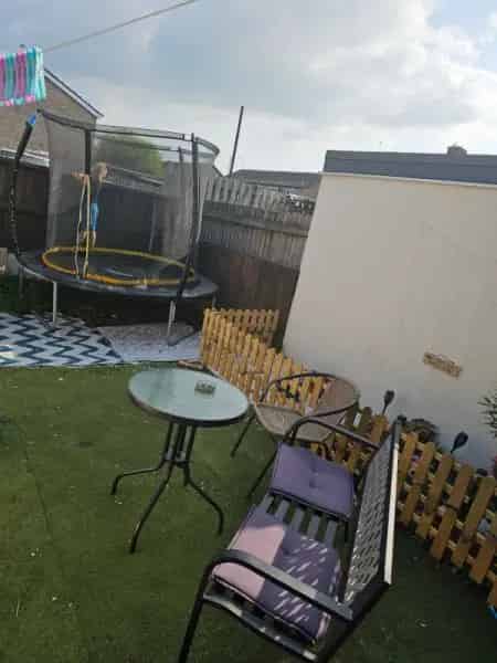Quiet Family Home Near Schools
