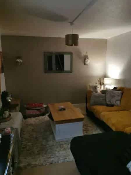 Flat For Rent , 24, Walhatch Close, Wealden, England