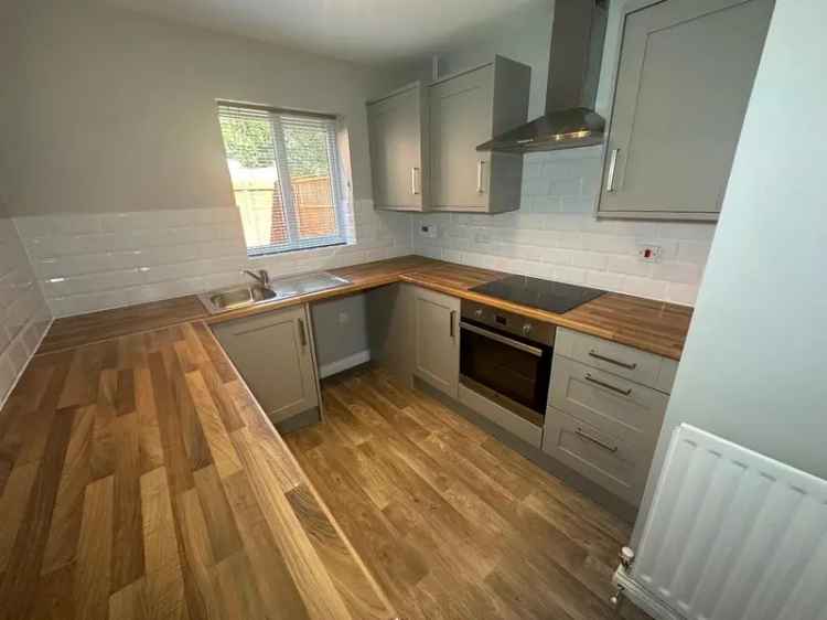 2 bedroom semi-detached house to rent