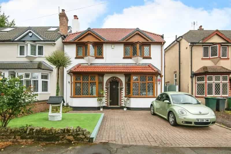 Family Home with Planning Permission Near Sandwell Valley