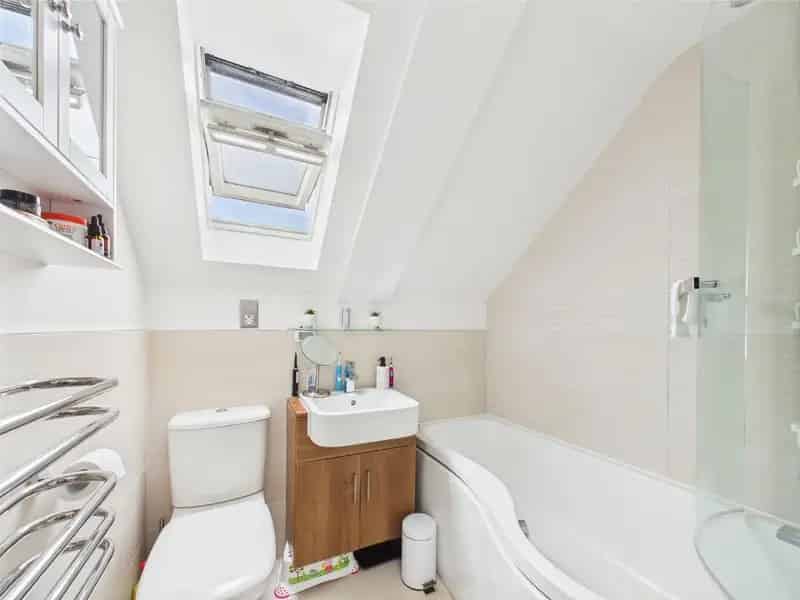 2 Bed Apartment for Sale in Croxley Green
