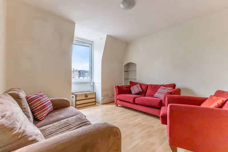 Tranquil 3-Bedroom Flat near South Inch Park Perth