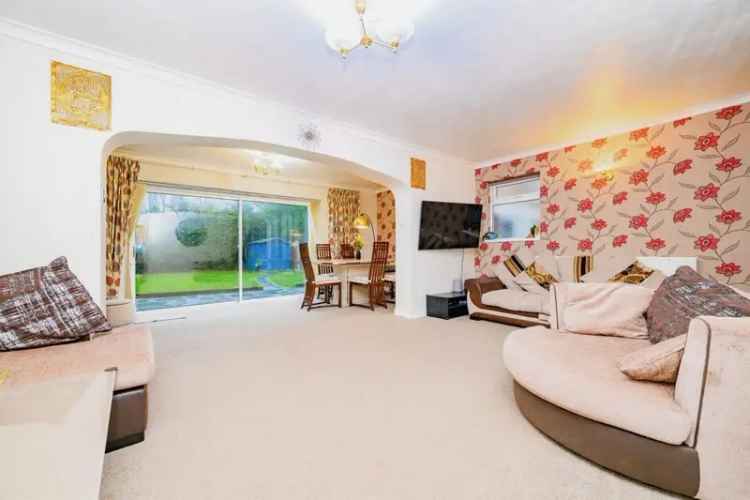 3 Bed Semi Detached House Extended Family Home Near Schools
