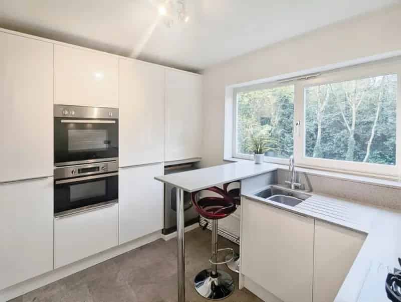 2 bedroom Flat
 For Sale