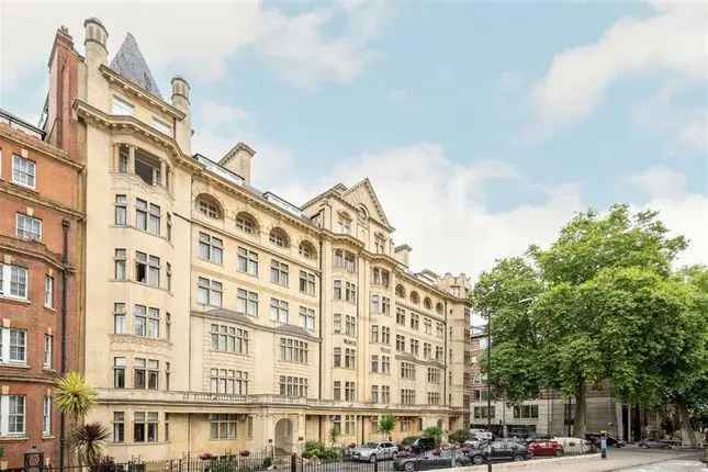 Flat for sale in Marylebone Road, London NW1