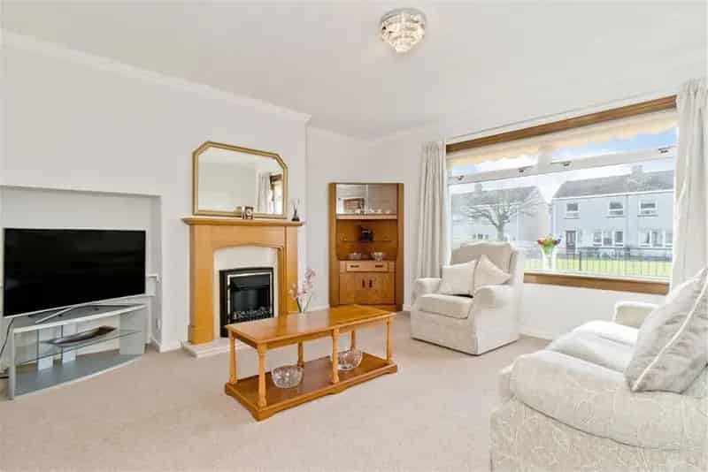 3 Bed Semi-Detached House in Tranent