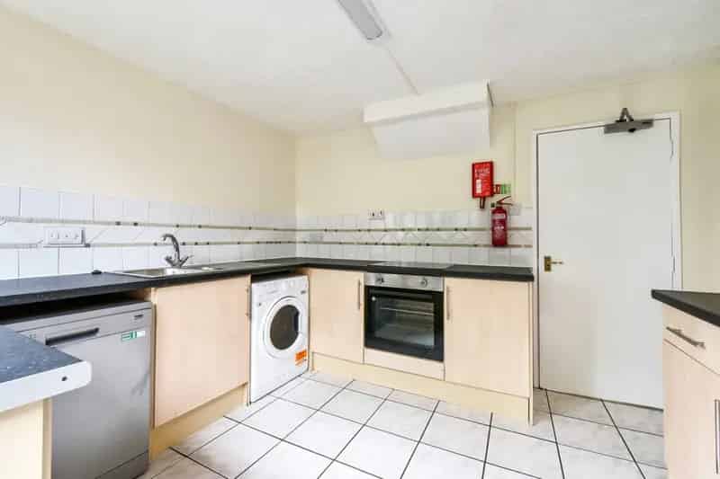 1 Bedroom Flat To Rent