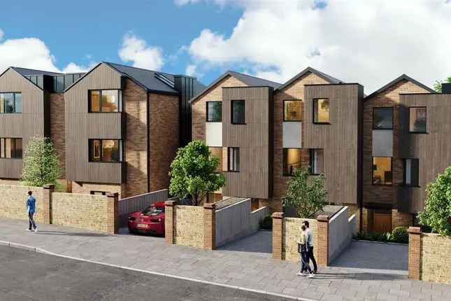 New Build Home in West Wimbledon Four Double Bedrooms Modern Living