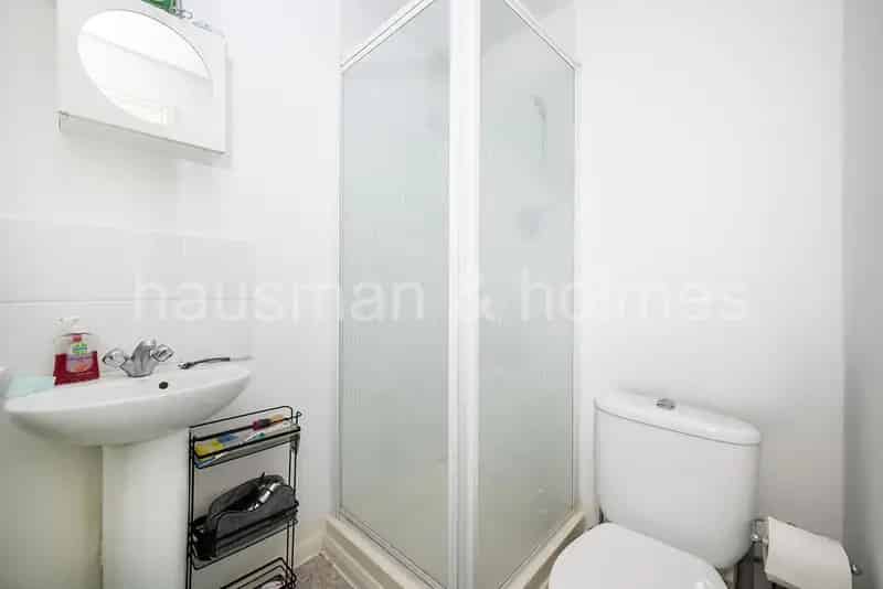 12 Bedroom Detached House Investment Opportunity