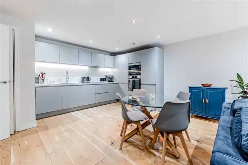 Stunning 2-Bed Apartment Horsforth Mill Gated Development