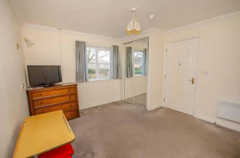 Ground Floor Retirement Flat for Sale
