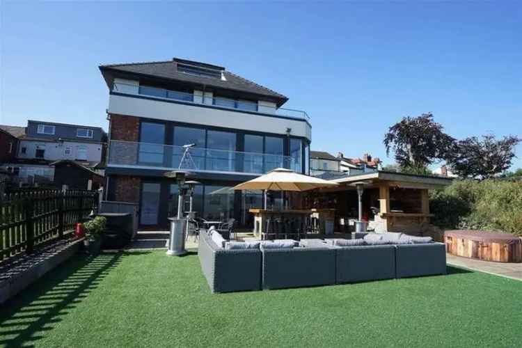 5 Bedroom Detached House for Sale Fantastic Views