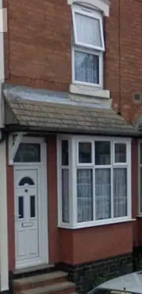 2 Bedroom House with Large Garden Small Heath