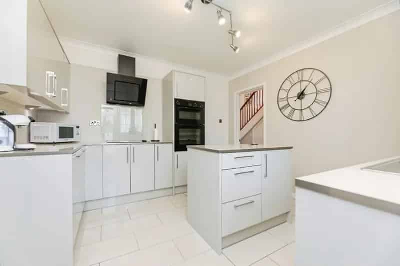 3 Bedroom Dormer Bungalow For Sale
