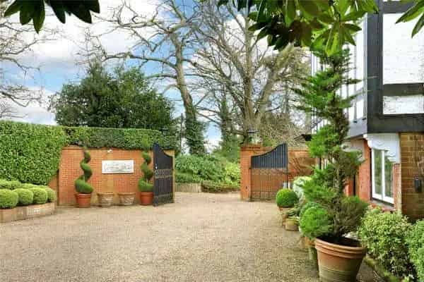 Hitcham Lane, Taplow, Maidenhead, Buckinghamshire, SL6 0HG | Property for sale | Savills
