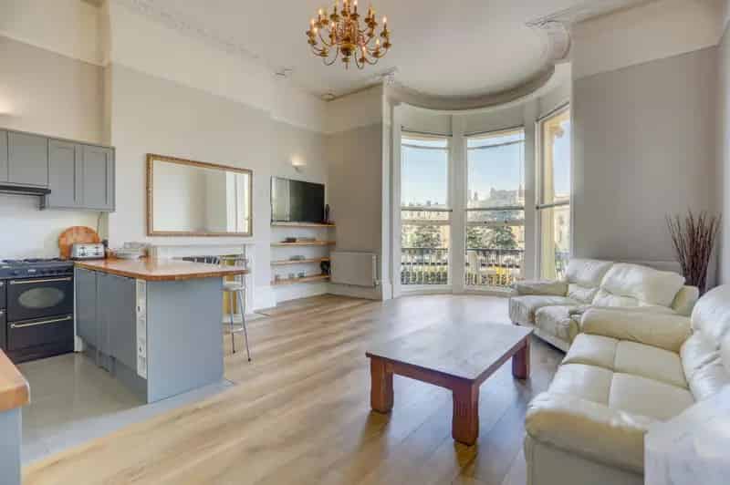 3 Bedroom Regency Apartment Brunswick Square Hove