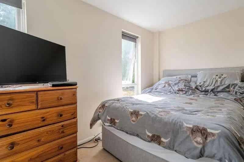 3 Bed Semi-Detached House For Sale