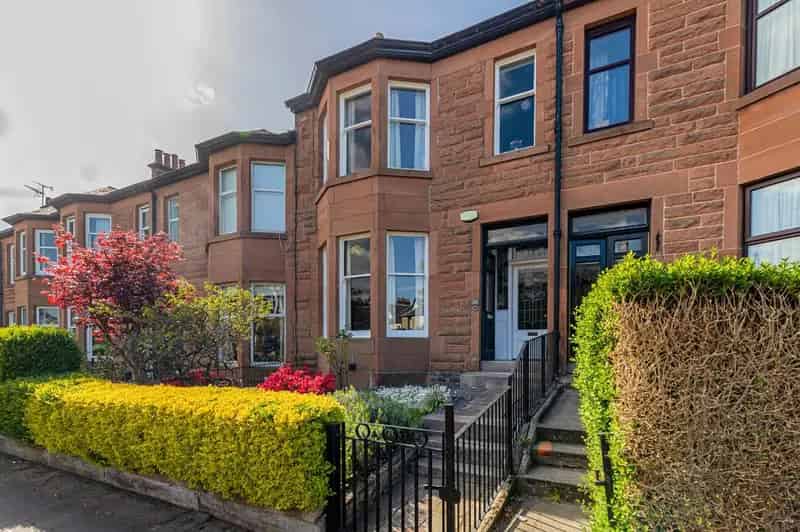 3 Bedroom Terraced House for Sale in Scotstoun