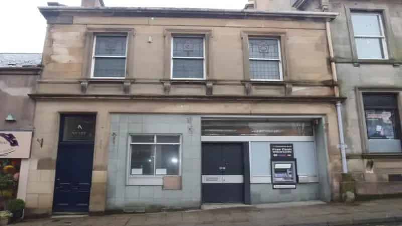 Bank Premises - Retail Office Space - 4 Parking Spaces