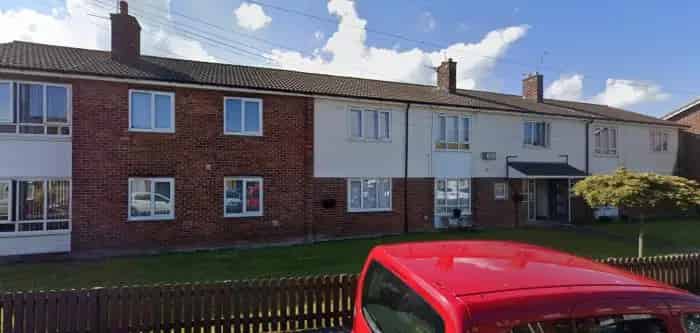 2 Bed Flat Leasowe Close to Amenities