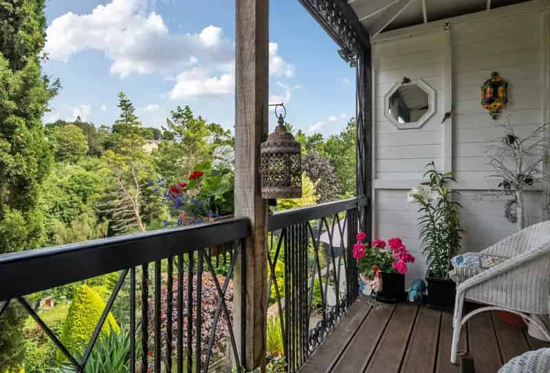 3 Bedroom 1930s Detached House for Sale