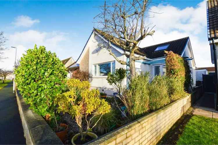 3 Bed Bungalow - Detached with 2 Reception Rooms