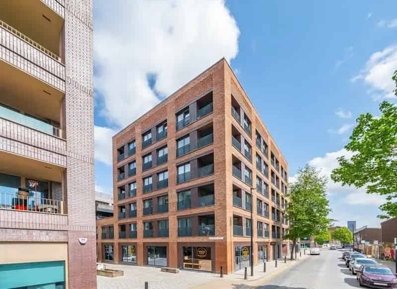 2 Double Bedroom Apartment Hackney Wick 895sqft Balcony