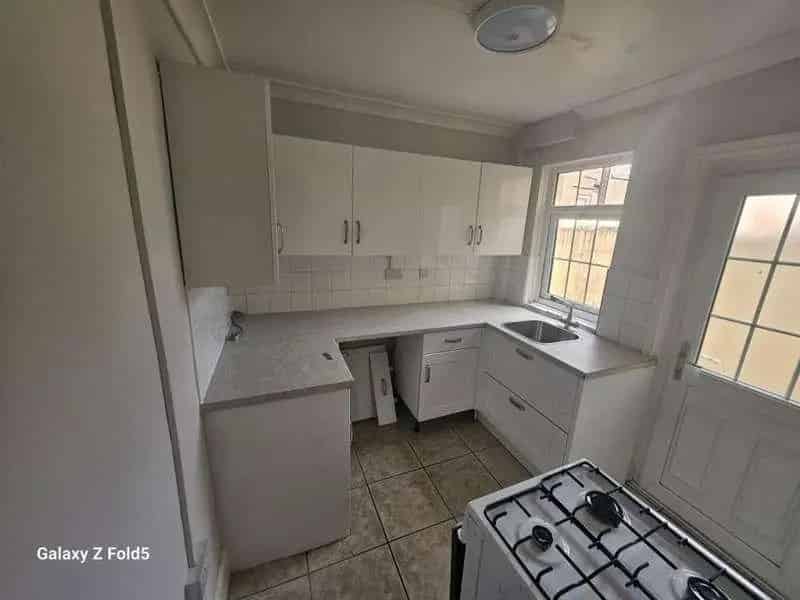 2 Bed House for Sale Near Schools and Amenities