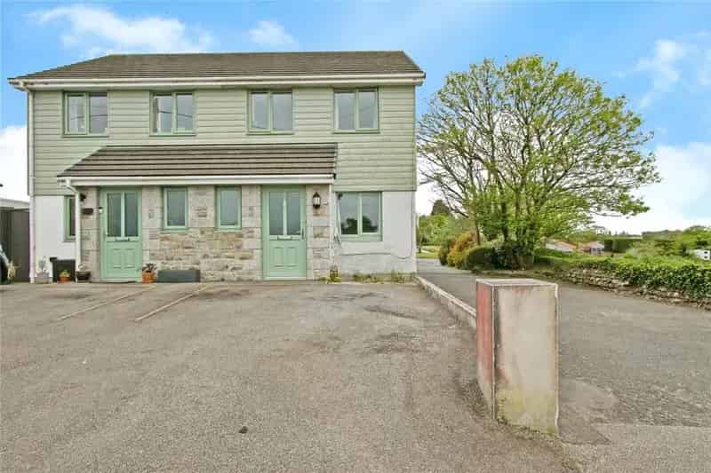 2 Bedroom Semi Detached House to Rent
