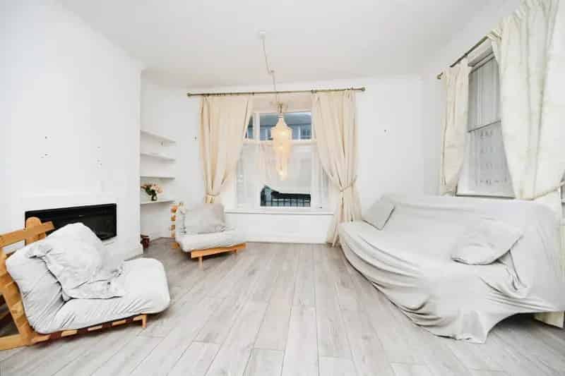Ground Floor Converted Flat Kemp Town Central Brighton First Time Buy