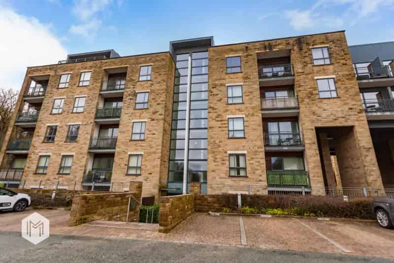 1 Bedroom Apartment in Egerton Village