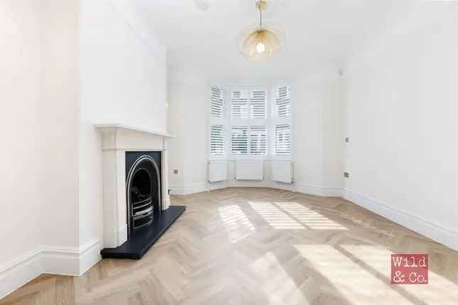 5 Bedroom Period House for Sale in London E5