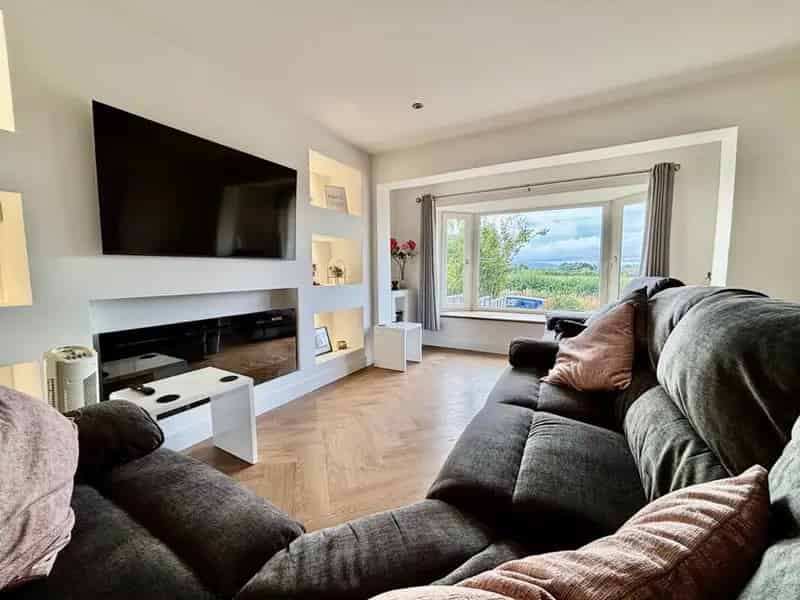 3 bedroom Mid Terrace House for sale, North Littleton, Worcestershire, WR11