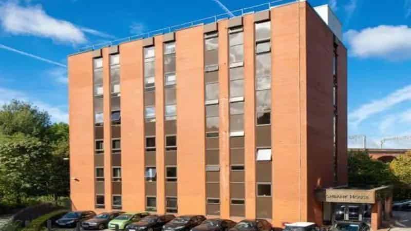 Commercial property For Rent , Exchange Street, Stockport, England