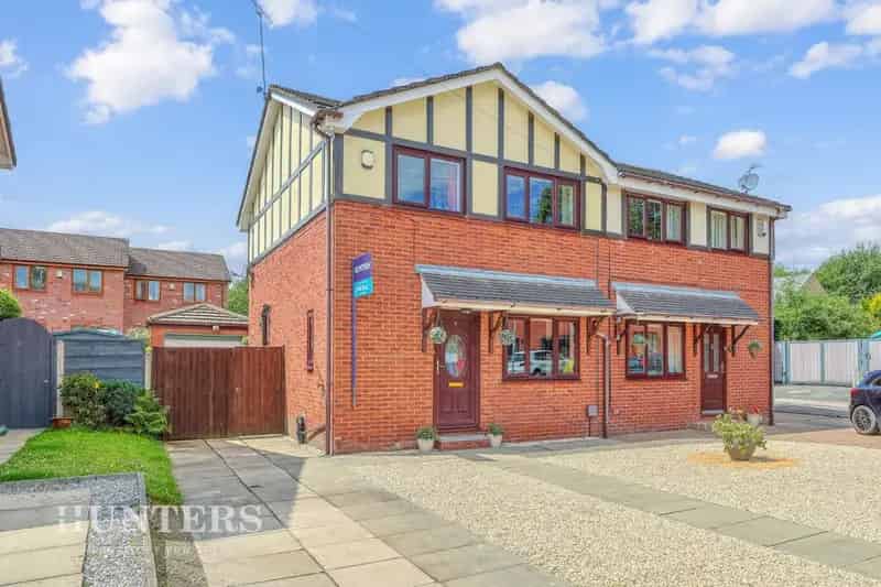 3 Bedroom Semi-Detached House For Sale