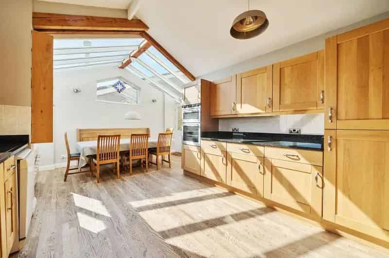 4 Bed Detached House for Sale in Totnes