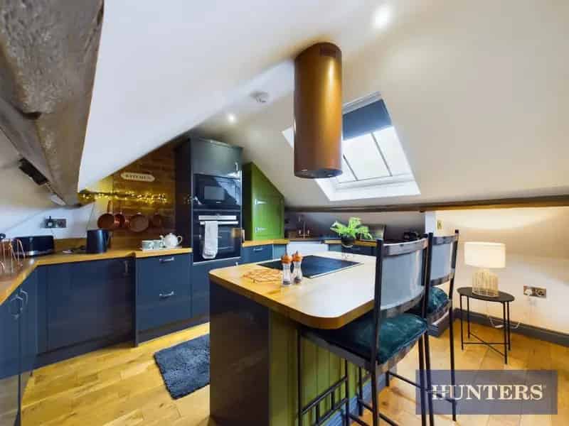 1 Bedroom Penthouse Apartment Flamborough