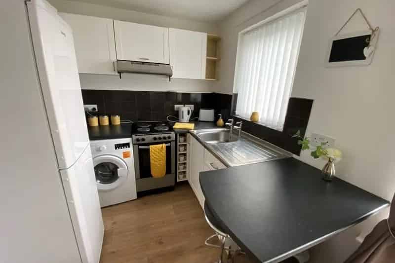 Flat For Rent , Leeds, England