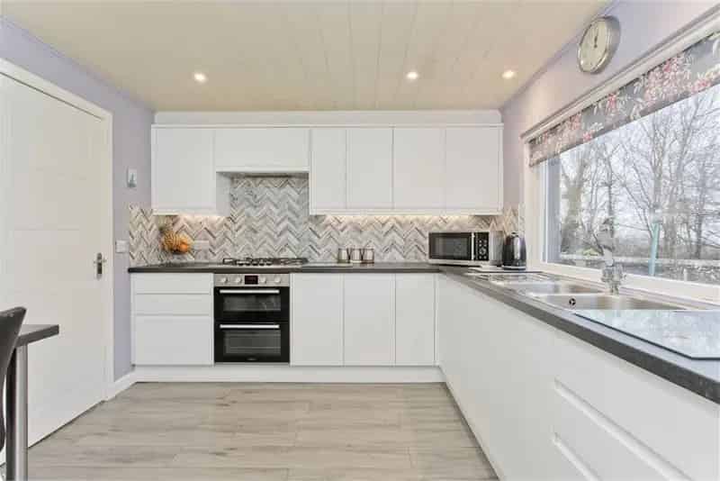 5 Bed Detached House Tranent