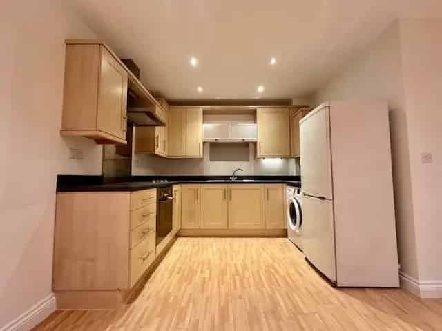 One Bedroom Apartment with Allocated Parking