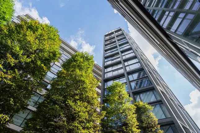 Flat for sale in Hanover House, Crown Square, London SE1, United Kingdom