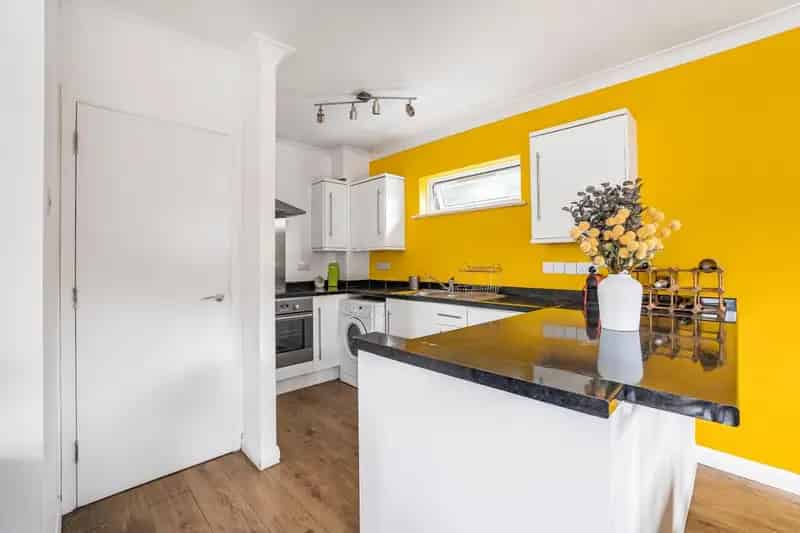 1 bedroom Flat
 For Sale 
Total Size: 490 SQ FT