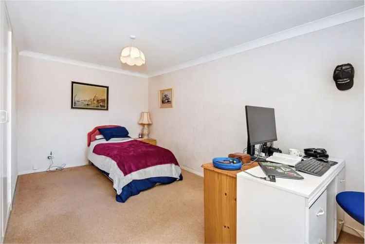 2 Bed Bungalow St Andrews - Terraced House with 1 Reception