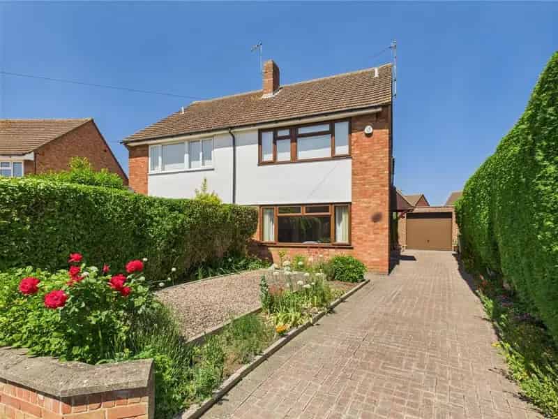 4 Bedroom Semi-Detached House for Sale