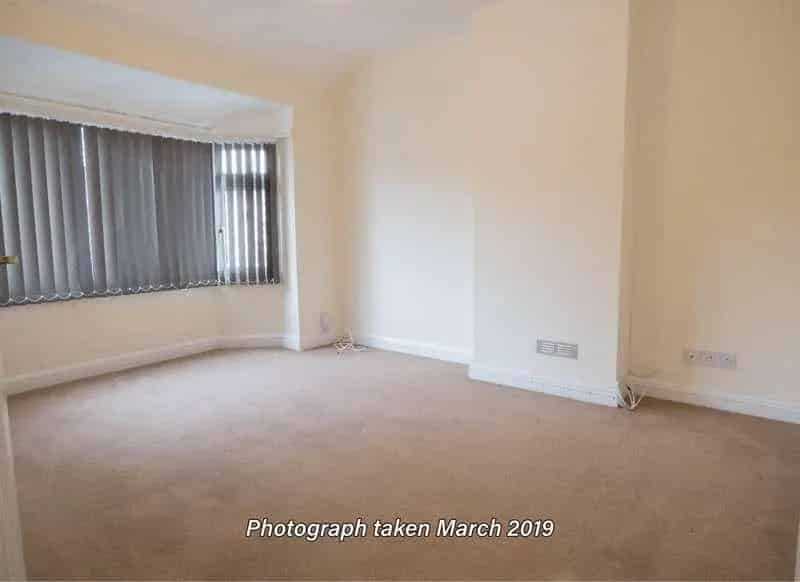 3 Bed House for Sale - Family Home with Garden and Parking